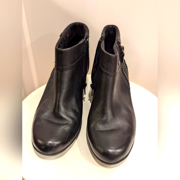 Clark's Ingalls Thames Leather Zip Ankle Booty Black US 9M 6673 0613 - Picture 2 of 5